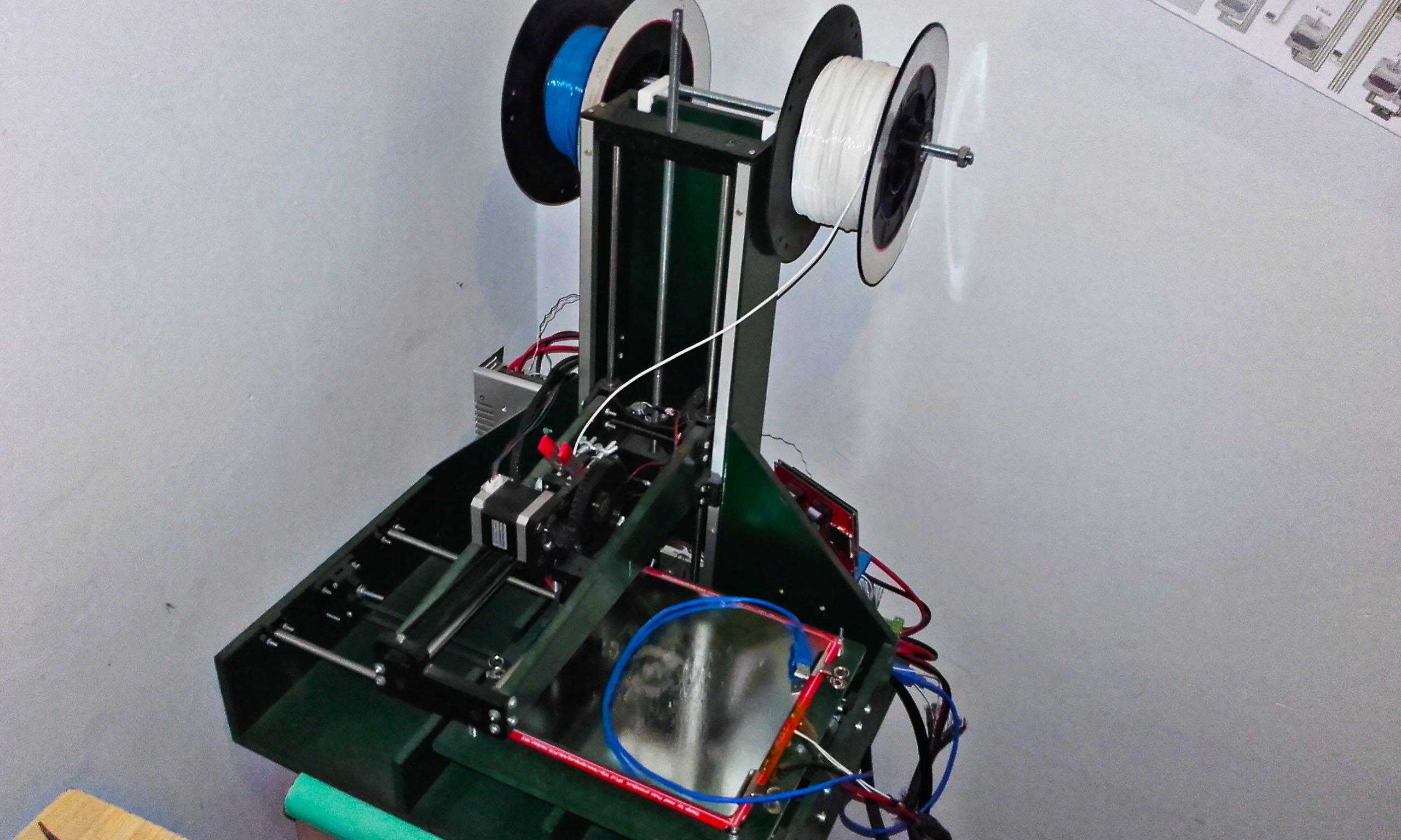 Lee más sobre el artículo Qué he aprendido con la construcción mi primera impresora 3D (ETSII UPCT Printer)