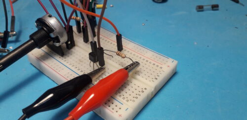 Lee más sobre el artículo ¿Cómo funciona un transistor?
